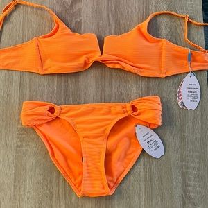 orang bikini, medium bottoms, small top, ribbed